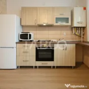 Apartament de vanzare 3 camere 2 bai balcon parcare intrare 
