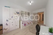 Apartament de vanzare 3 camere 2 bai balcon parcare intrare 