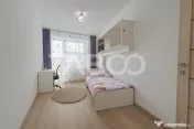 Apartament de vanzare 3 camere 2 bai balcon parcare intrare 