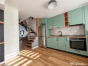 Casă modernă P+M de vânzare, cu terasă, balcon și parca 