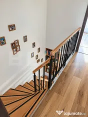 Casă modernă P+M de vânzare, cu terasă, balcon și parca 