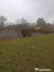 De vânzare teren intravilan în Vâlcele 