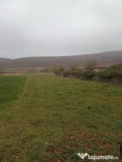 De vânzare teren intravilan în Vâlcele 