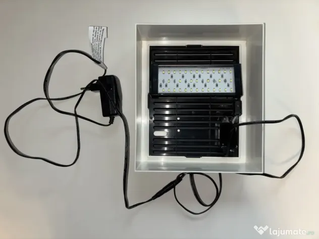 Vand set acvariu Fluval Edge 2.0 alb 46L, iluminare LED 42 diode, filtru ascuns