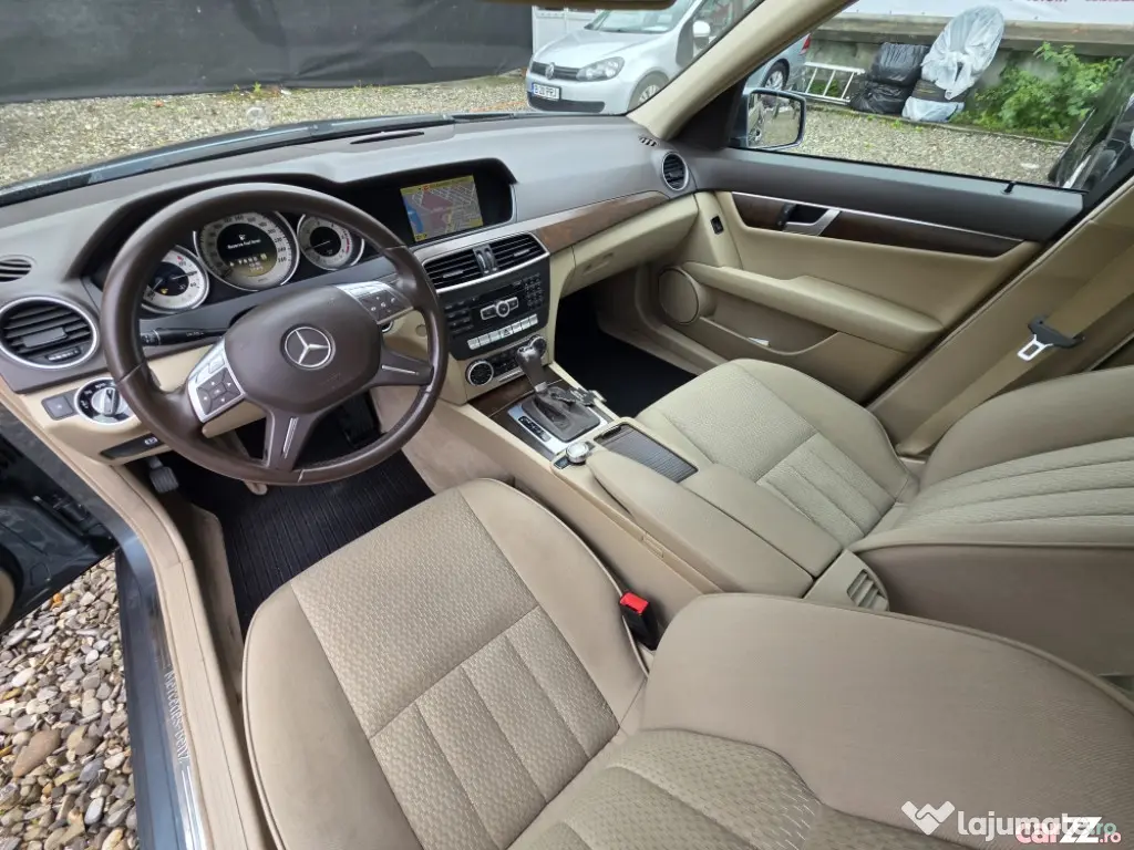 MERCEDES-BENZ C-Class 2012 — imagine 10