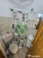 Devânzare garsonieră situată pe strada Smirodava, la etaj intermediar.