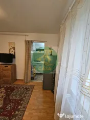 Devânzare garsonieră situată pe strada Smirodava, la etaj intermediar.