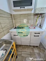 Devânzare garsonieră situată pe strada Smirodava, la etaj intermediar.