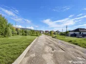 Teren intravilan de 1.660 mp – potențial pentru dezvoltar
