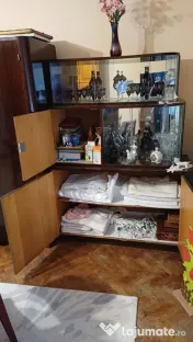 servantă / vitrină vintage din lemn cu oglindă și bar 