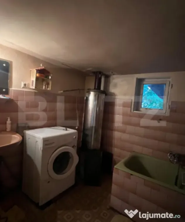 Gospodărie spațioasă de vânzare în Hațeg – 5 camere, - Hateg (Hunedoara)