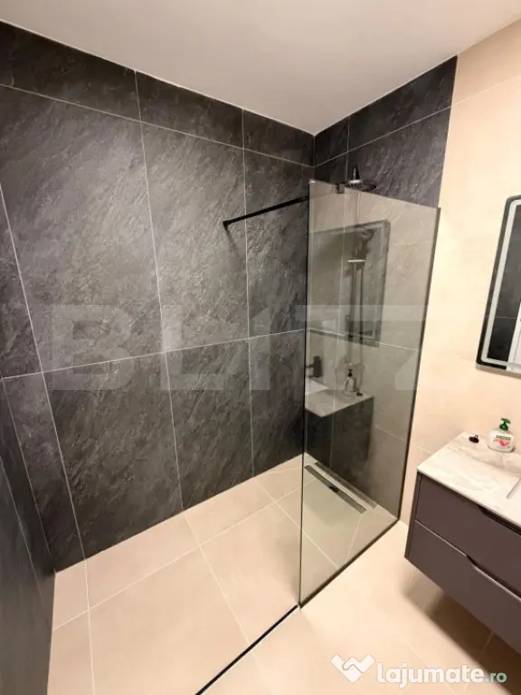 Apartament 2 camere, parcare, zona Eroilor - Floresti (Cluj)