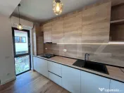 Apartament de lux, 3 camere si 2 bai, bloc nou, zona de case 