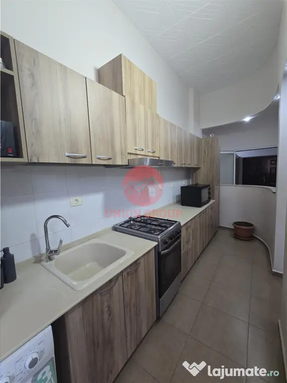Apartament 3 Camere, Spatios, De Inchiriat | Zona Delfinariu - Constanta (Constanta)