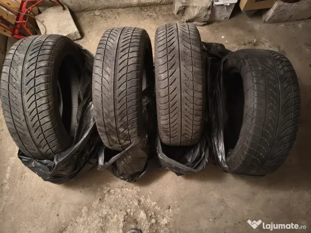 Set 4 Anvelope Iarnă Goodyear UltraGrip 205/60 R16 92H – DOT 2022