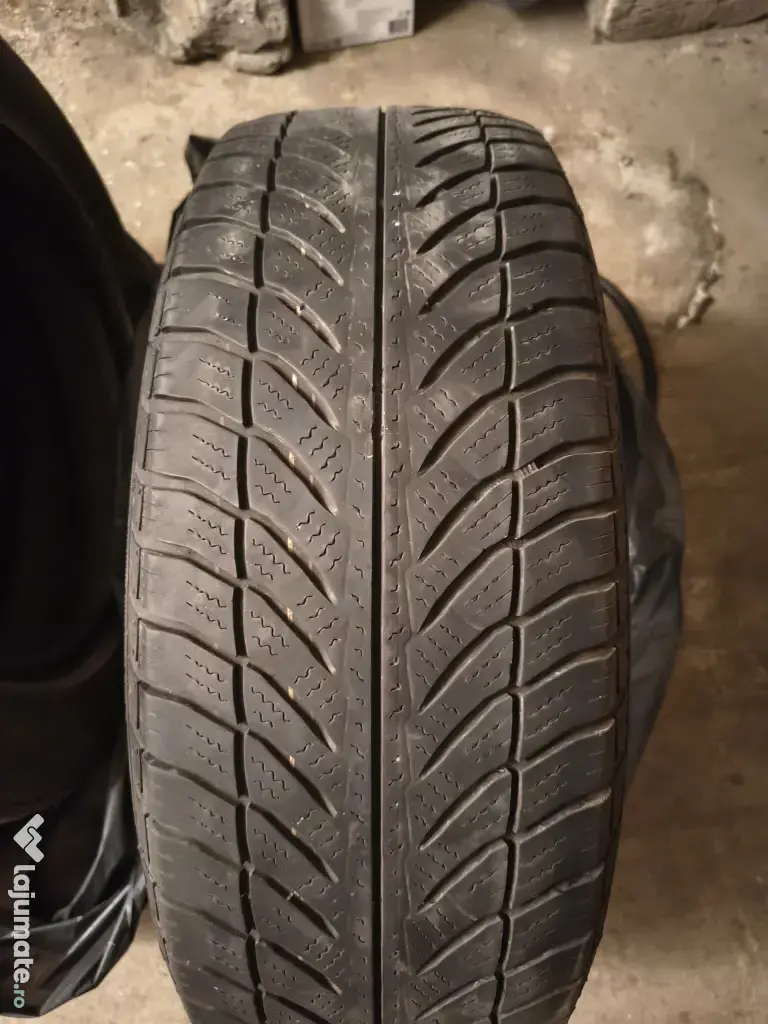 Set 4 Anvelope Iarnă Goodyear UltraGrip 205/60 R16 92H – DOT 2022