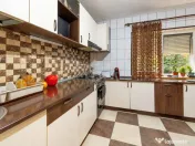 2 camere Decebal decomandat, parter, an 1989, metrou, 60 mp 