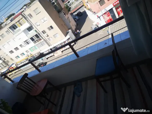 Apartament 4 camere,etaj 4,Tulcea,Vest – mobilat,balcon cu vedere superbă