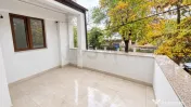 Apartament 3 Camere I Curte proprie I Burestii Noi