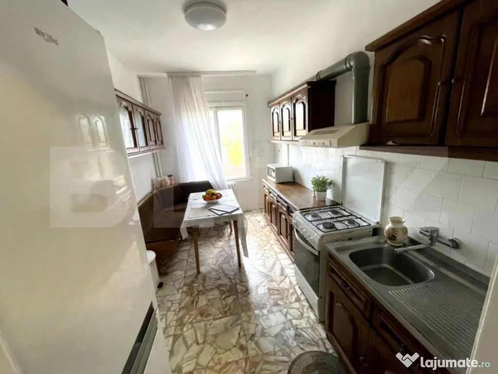 APARTAMENT 3 CAMERE DE VÂNZARE | ROGERIUS | VEDERE SPRE OR? - Oradea (Bihor)