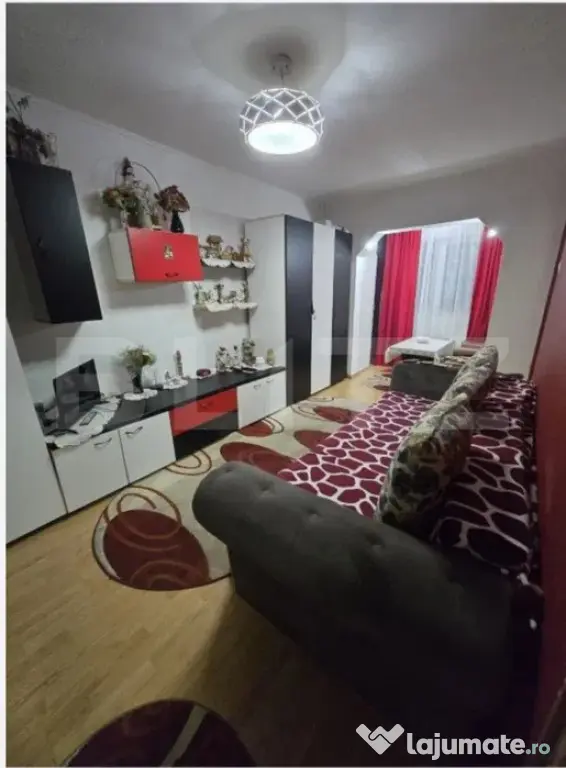 Garsonieră semidecomandată 28 mp, mobilată și utilată - Cluj-Napoca (Cluj)