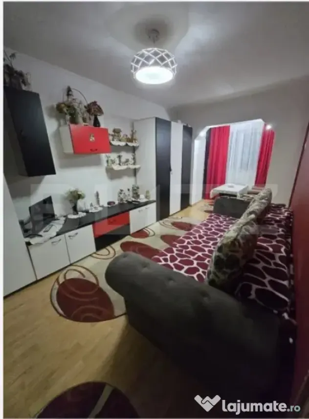 Garsonieră semidecomandată 28 mp, mobilată și utilată - Cluj-Napoca (Cluj)