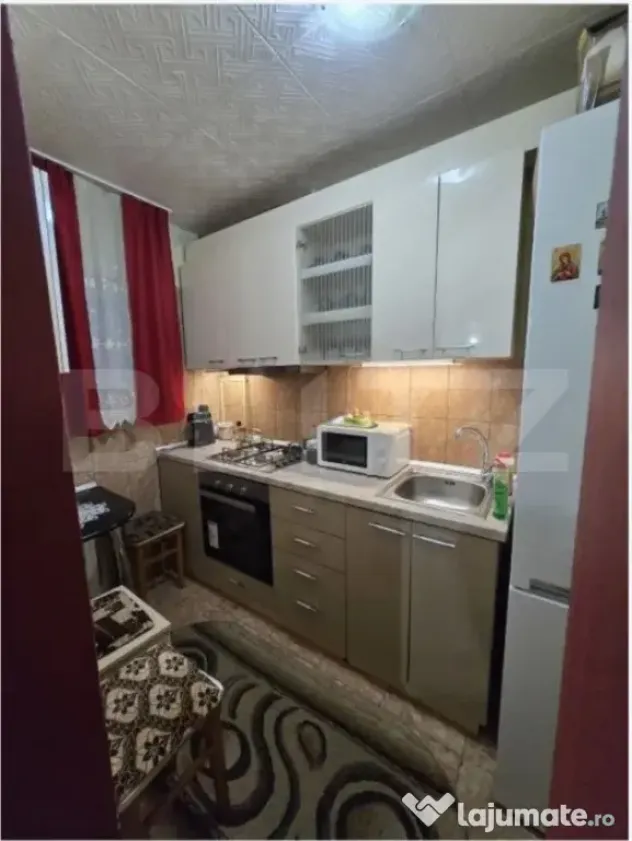 Garsonieră semidecomandată 28 mp, mobilată și utilată - Cluj-Napoca (Cluj)
