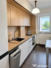 Apartament 2 camere, terasa 28 mp cu vedere la lac, parcare,