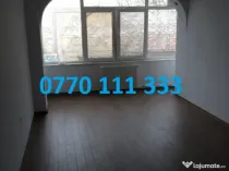 Apartament 3 camere zona Calarasilor, etaj intermediar, balc