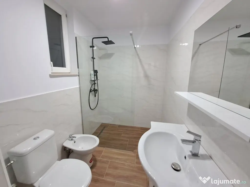 Apartament cu 3 camere 98,59 mp in zona Unirii