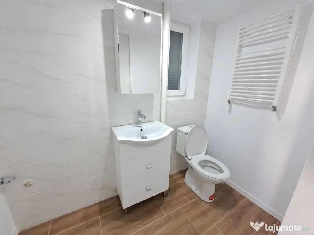 Apartament cu 3 camere 98,59 mp in zona Unirii