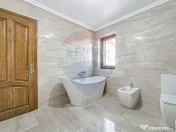 Vila speciala de vanzare/inchiriat in Sanleani Arad 