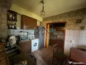 Proprietate cu 2 cladiri zona Parneava - ID : RH-36068 