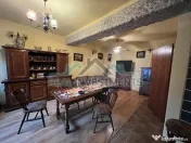 Proprietate cu 2 cladiri zona Parneava - ID : RH-36068 