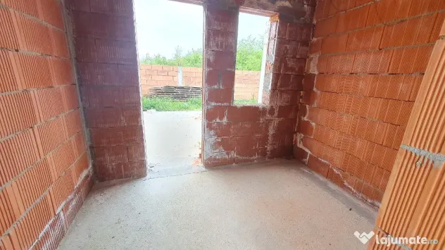 Casa la rosu zona Aradul Nou - ID : RH-37308-property