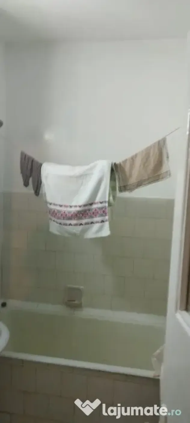 Apartament 3 camere Podu Ros