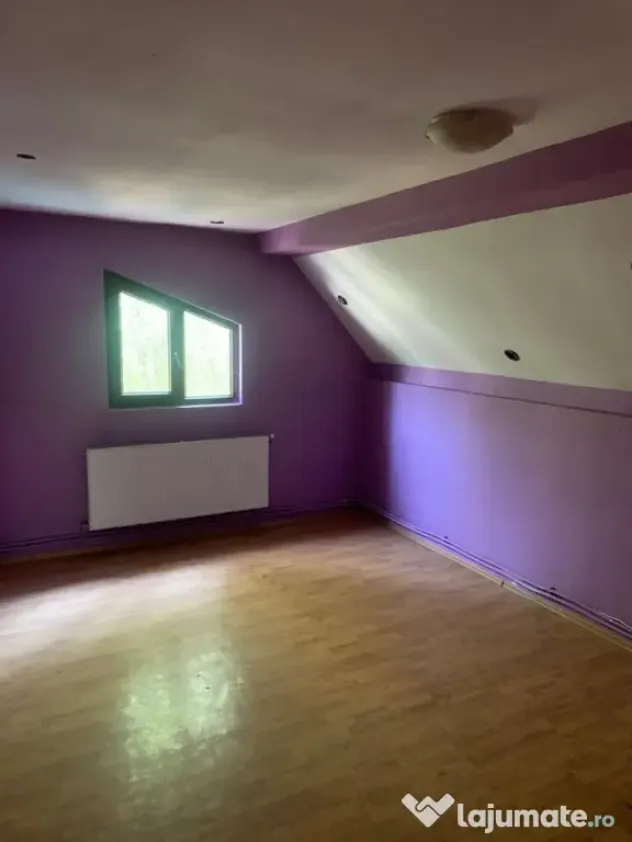 ENACHITA VACARESCU casa P+M, 2005, teren 271mp -145000 euro
