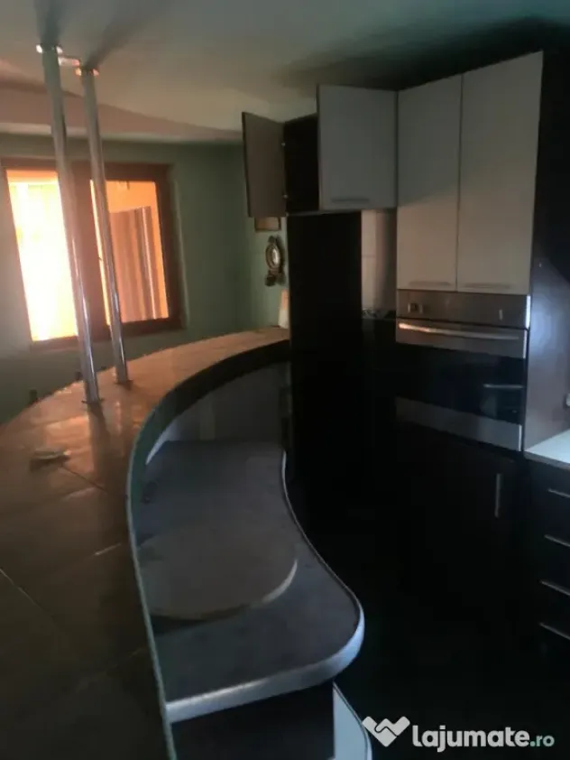 ENACHITA VACARESCU casa P+M, 2005, teren 271mp -145000 euro