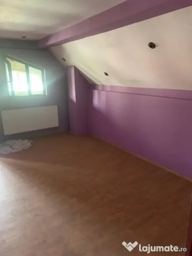 ENACHITA VACARESCU casa P+M, 2005, teren 271mp -145000 euro
