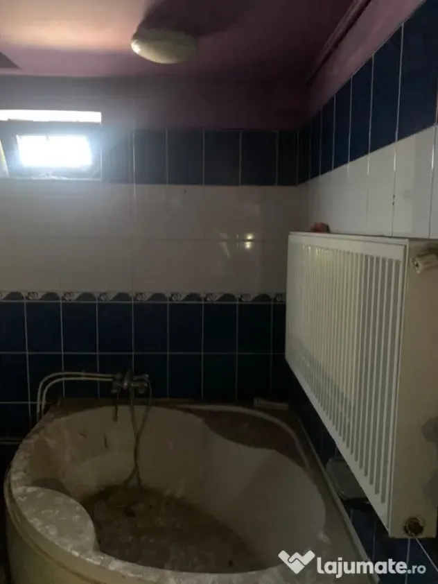 ENACHITA VACARESCU casa P+M, 2005, teren 271mp -145000 euro