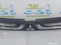 Grila bara fata  Mitsubishi Outlander 3 [2012 - 2014]