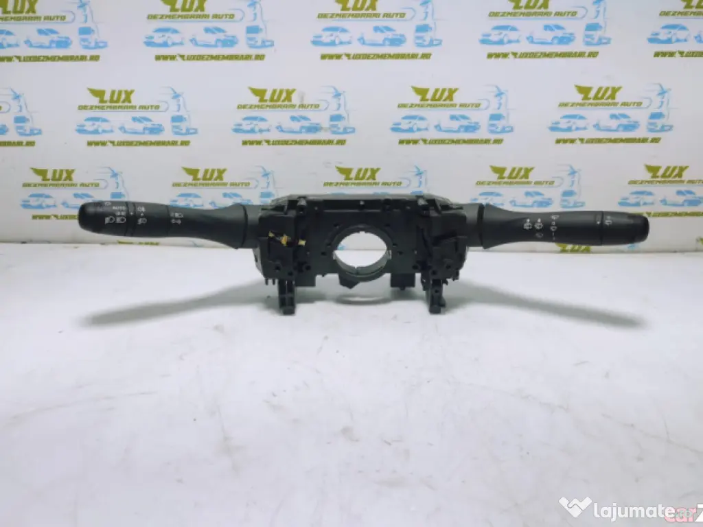 Ansamblu manete semanlizare stergator 255678207r-b Dacia Duster 2 [201