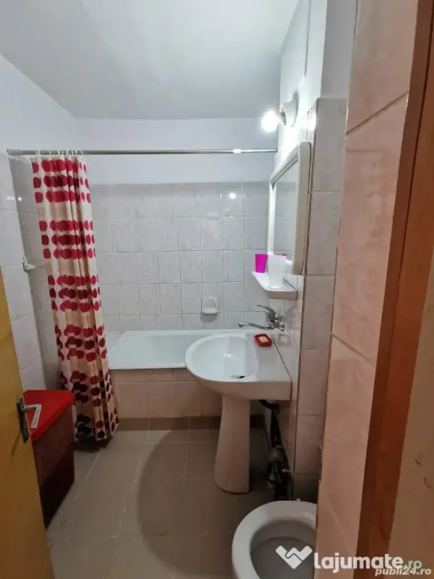 Apartament cu 1 camera decomandat zona CETATII