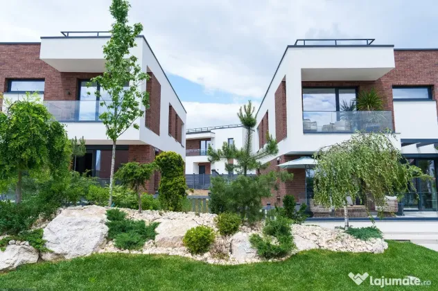 Vilă de lux pe malul Lacului Snagov | Marină privată | 177 mp utili