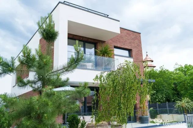 Vilă de lux pe malul Lacului Snagov | Marină privată | 177 mp utili