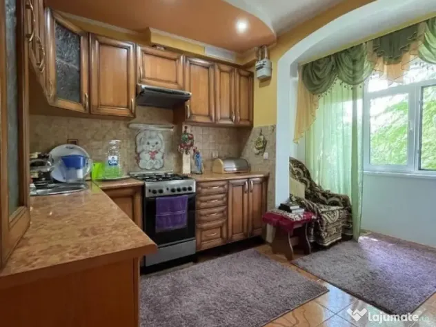 Apartament 2 camere Someseni decomandat