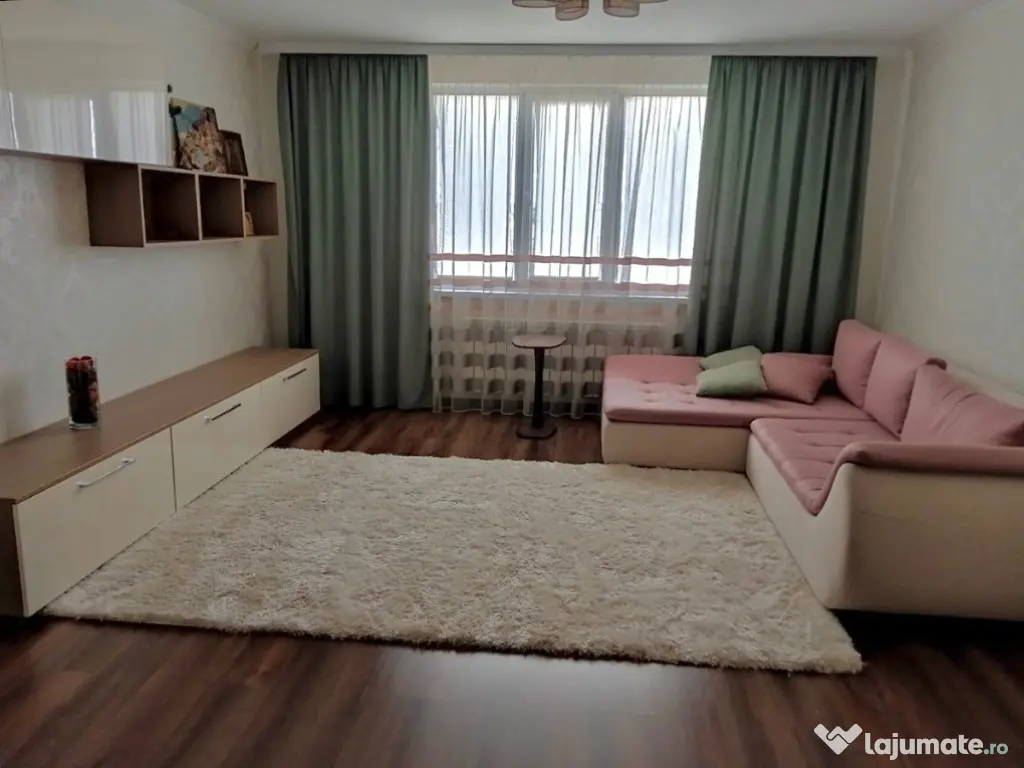 Apartament cu doua camere de inchiriat in zona Campului