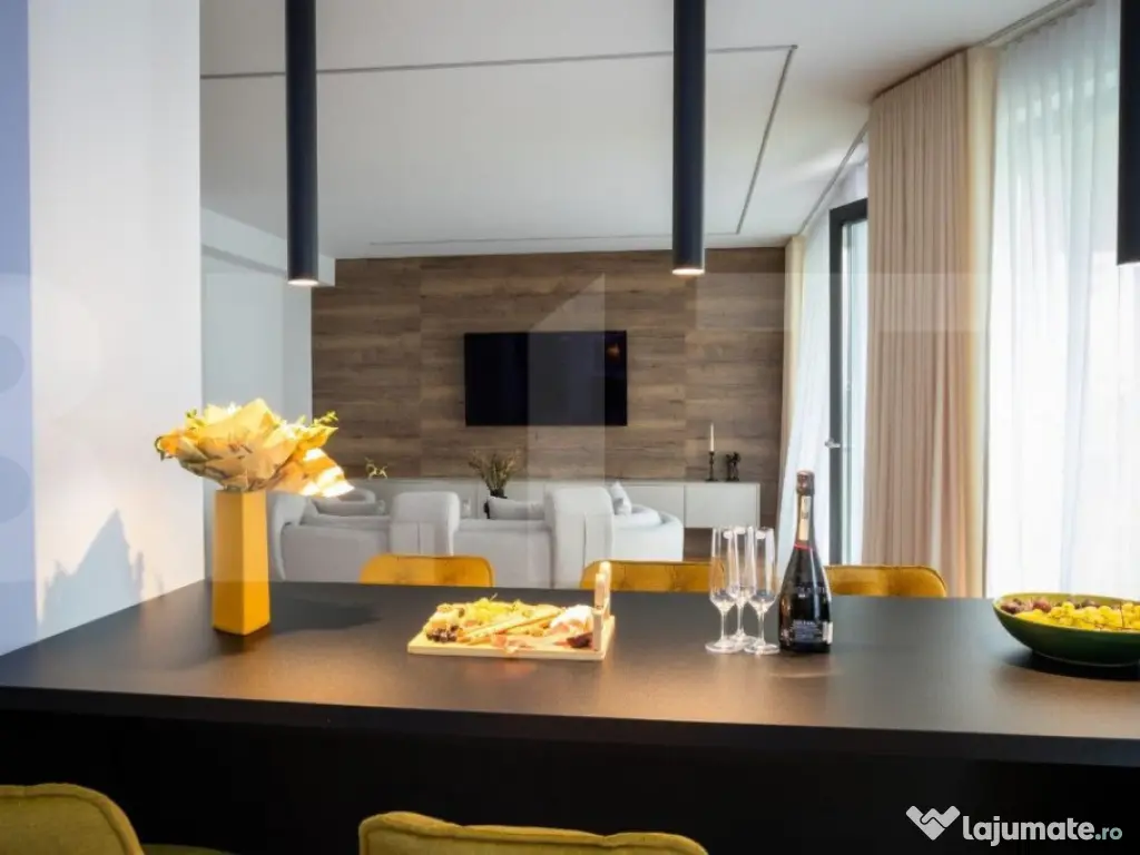 Duplex de lux cu lift si priveliste panoramica, 210 mp, 350