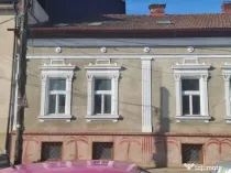 Spatiu comercial, casa veche si teren