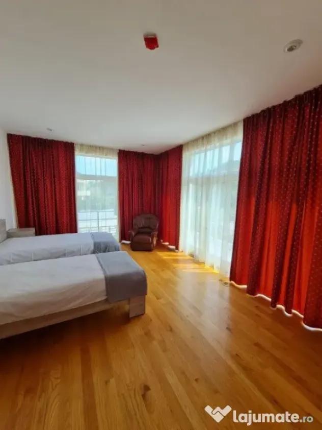 Casa cuplata, 400 mp utili si 650 mp de teren, sat Tauti